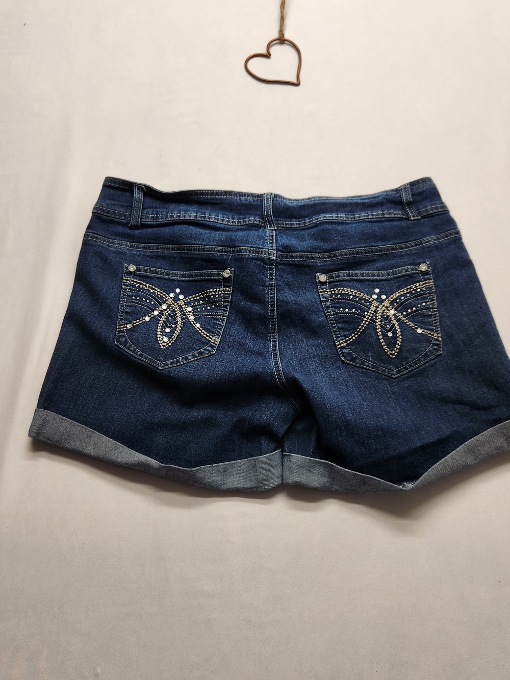 ⭐️Karen T Denim Shorts Size 16 Blue Dark Wash Cuffed Embellished Pockets - Picture 7 of 9